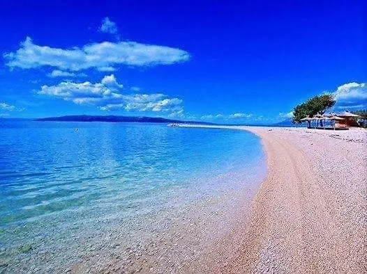 Daire Edgar Makarska