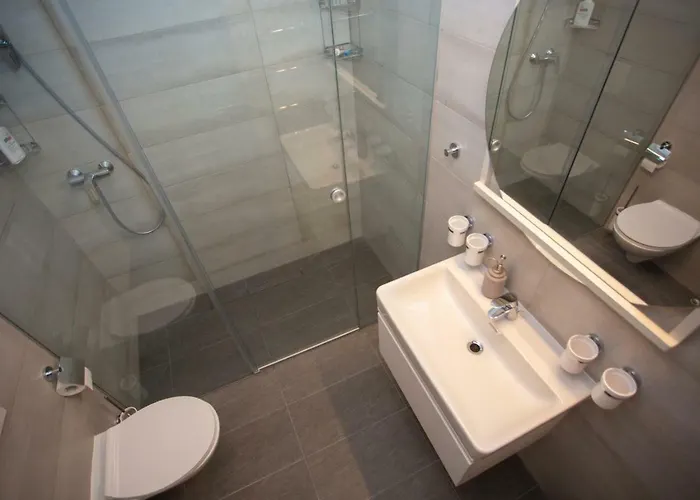 Daire Edgar Makarska