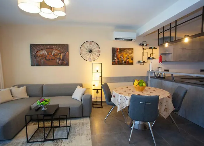 Edgar Apartment Makarska