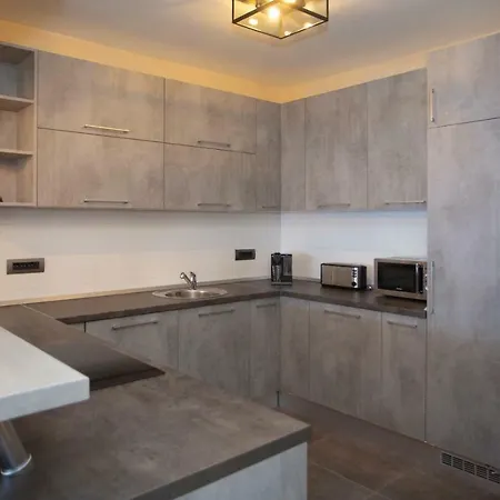 Edgar * 马卡尔斯卡